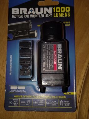 Braun Tactical Gun Rail Mount LED Light 1000 Lumens